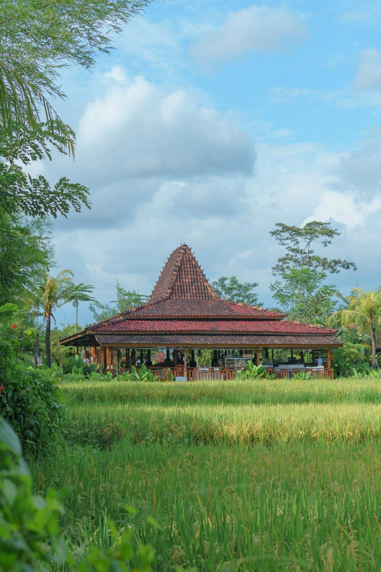 Ubud Art Resort Exterior foto
